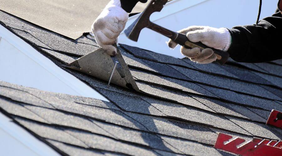 Professional gutter cleaning in Axis, AL